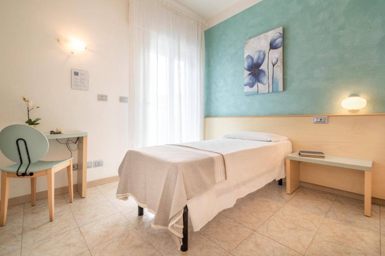 Hotel Ettoral Lido di Jesolo Bagian luar foto